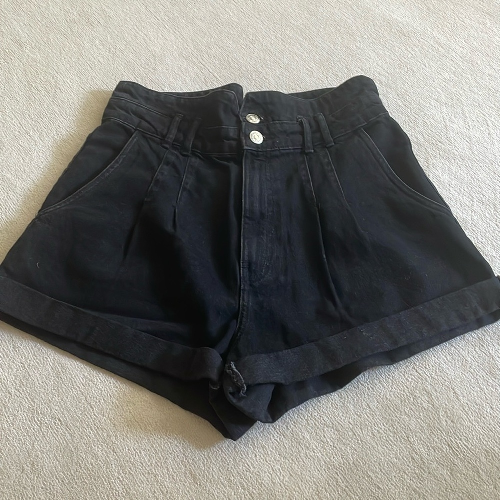 Zara High Waisted Cuffed Black Jean Shorts in size 8
